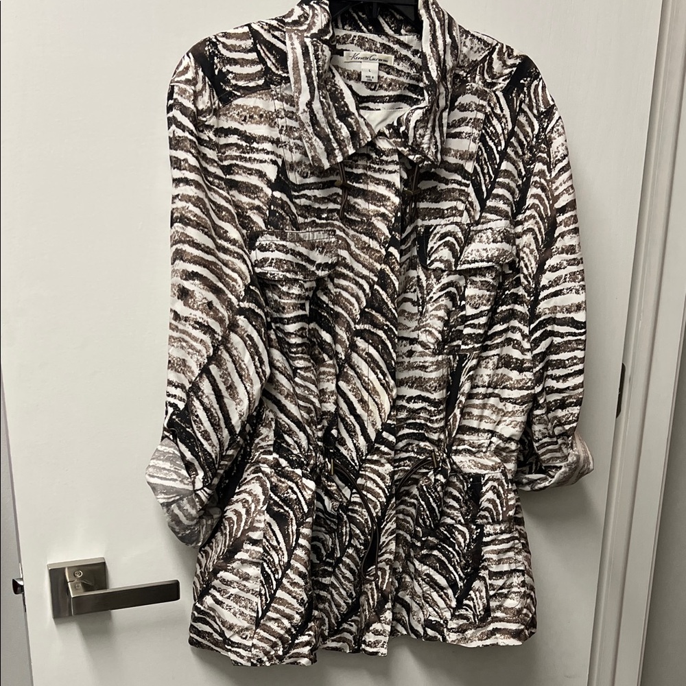 Kenneth Cole Black and White lined Shirt/ Jacket